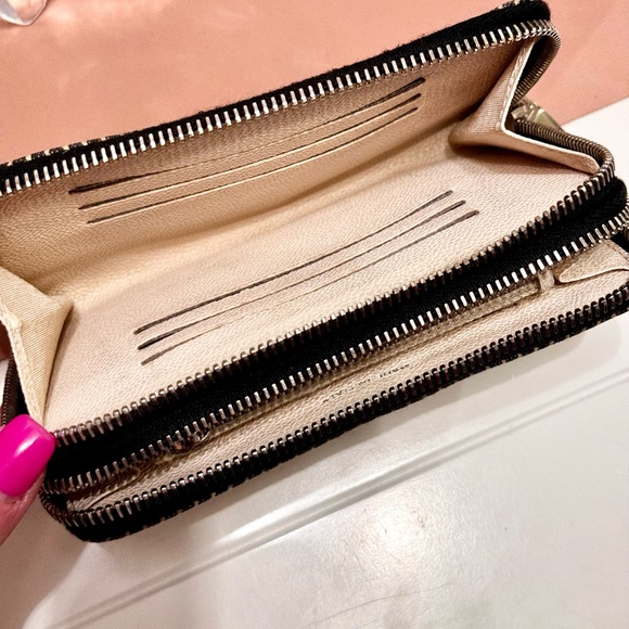 SOLD ❌ Chanel Denim Double Zippy Wallet - Picture 5 of 15